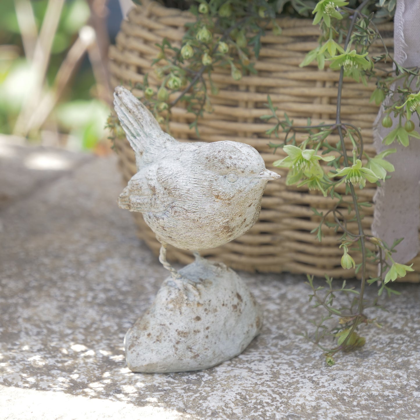 鳥の置物 尻尾が短いタイプ