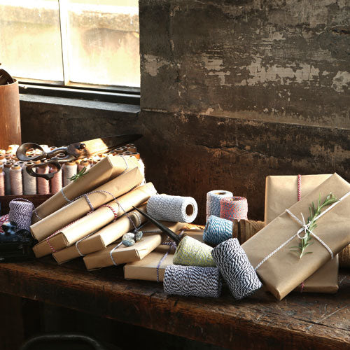 ダルトンTWISTED STRING WHITE/RED (ツイステッド ストリング ホワイト/レッド)