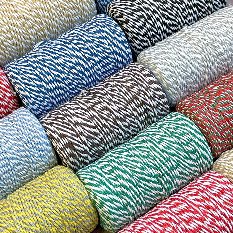 ダルトンTWISTED STRING WHITE/RED (ツイステッド ストリング ホワイト/レッド)